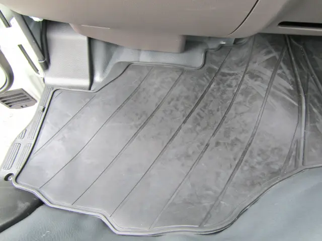 三菱 キャンター 2RG-FBA60(2WD)の写真30