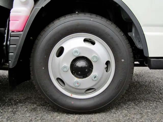 三菱 キャンター 2RG-FBA60(2WD)の写真40