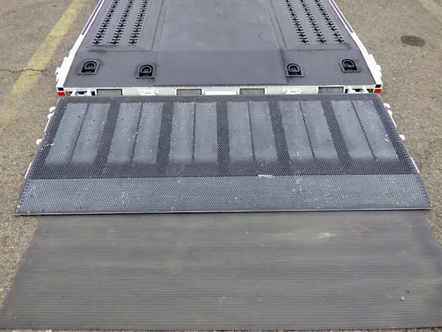 日野 デュトロ TKG-XZU720M(2WD)の写真9