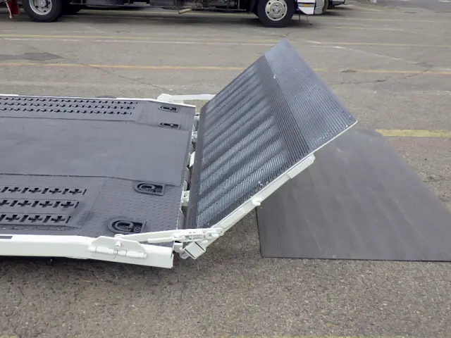 日野 デュトロ TKG-XZU720M(2WD)の写真36