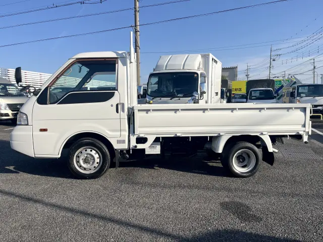 目立つキズや看板アトなどもなくキレイな状態を保ったおススメの1台☆|マツダ ボンゴトラック ABF-SKP2T(2WD)の写真3