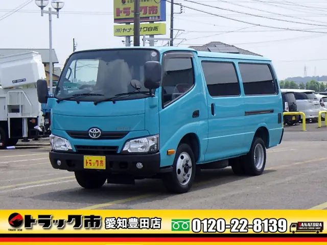 トヨタ ダイナ TKG-XZC605V(2WD)の写真1
