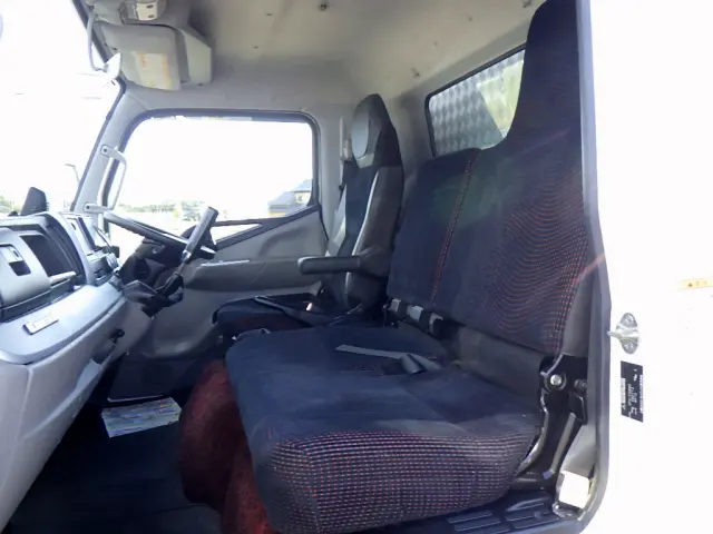 三菱 キャンター 2PG-FEB80(2WD)の写真14