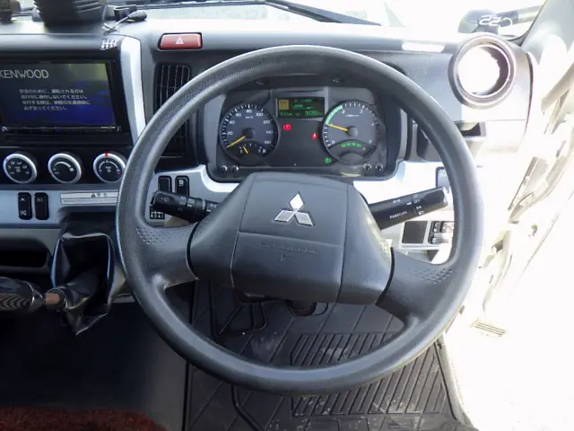 三菱 キャンター 2PG-FEB80(2WD)の写真16