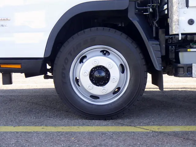 三菱 キャンター 2PG-FEB80(2WD)の写真36