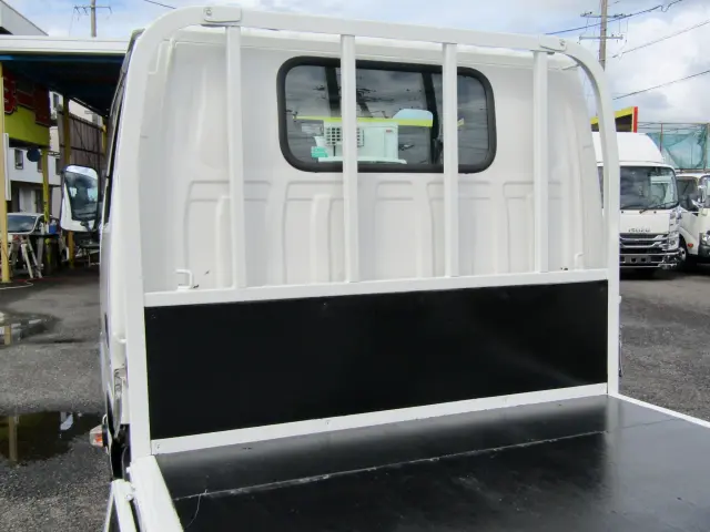 鳥居部・キャブバックにも問題はありません☆|いすゞ エルフ TRG-NJR85A(2WD)の写真11