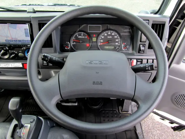 いすゞ エルフ TRG-NJR85A(2WD)の写真16