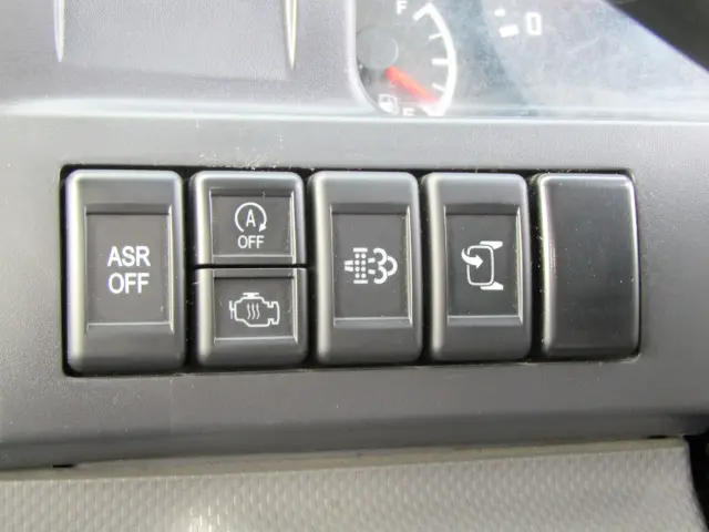 いすゞ エルフ TRG-NJR85A(2WD)の写真20