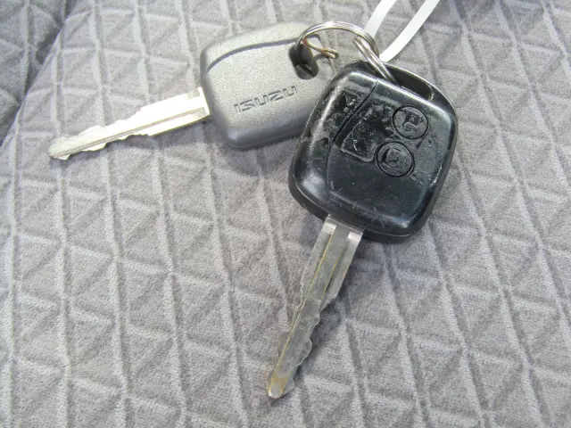 いすゞ エルフ TRG-NJR85A(2WD)の写真27