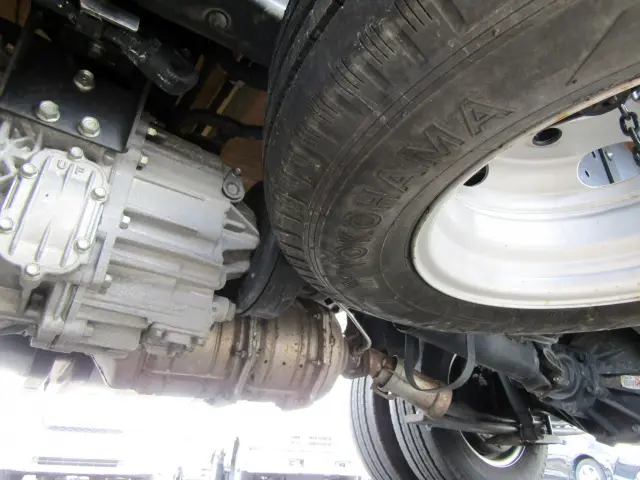 いすゞ エルフ TRG-NJR85A(2WD)の写真34