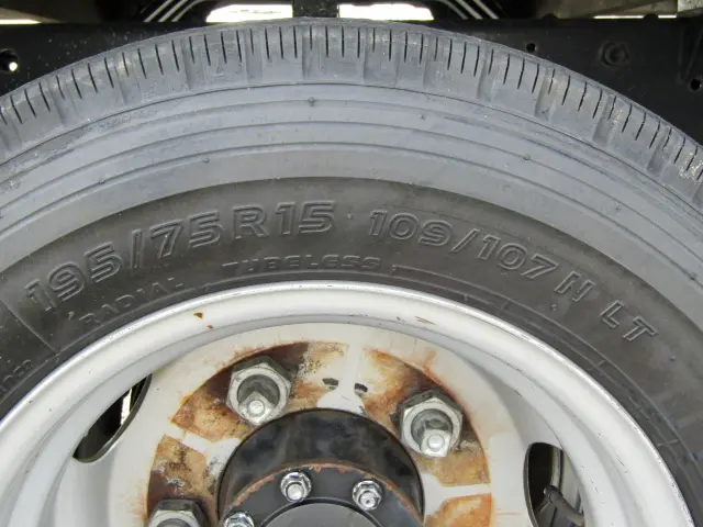 いすゞ エルフ TRG-NJR85A(2WD)の写真41