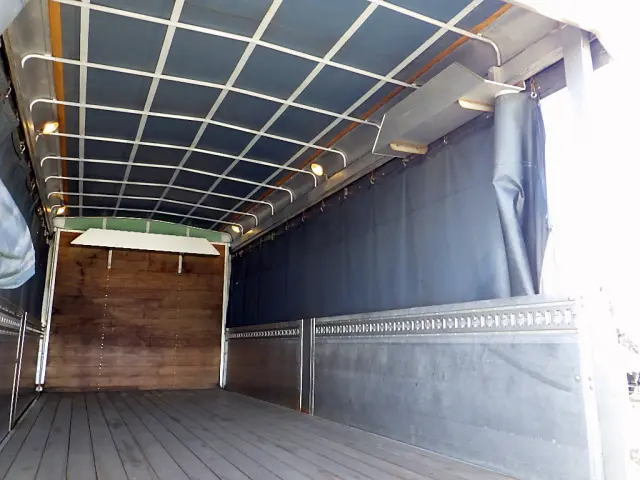 三菱 ファイター 2KG-FK61F(2WD)の写真9