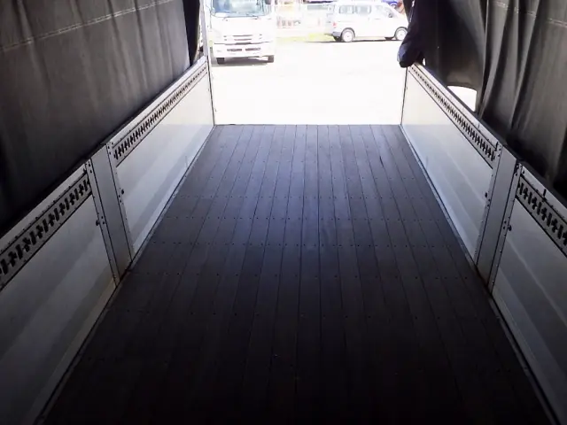 三菱 ファイター 2KG-FK61F(2WD)の写真11