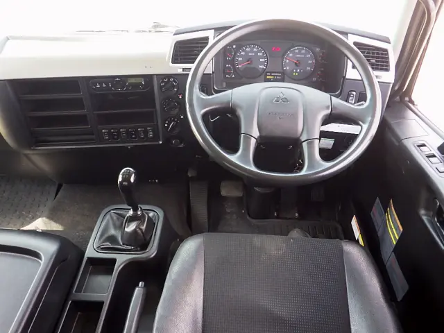 三菱 ファイター 2KG-FK61F(2WD)の写真13