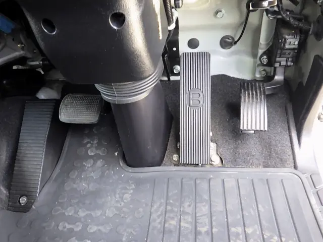 三菱 ファイター 2KG-FK61F(2WD)の写真21