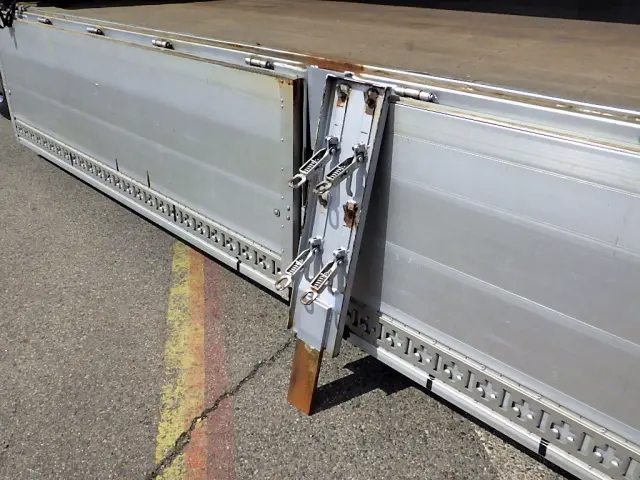 三菱 ファイター 2KG-FK61F(2WD)の写真43