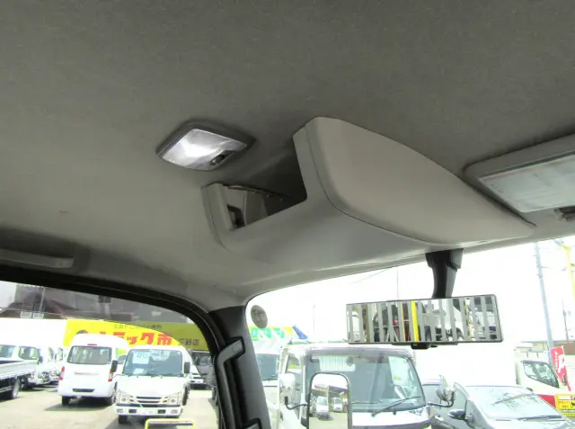 いすゞ エルフ 2RG-NJR88AT(2WD)の写真24