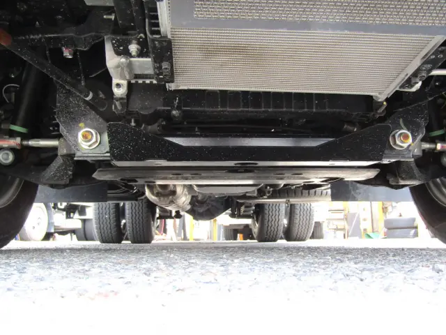 いすゞ エルフ 2RG-NJR88AT(2WD)の写真30