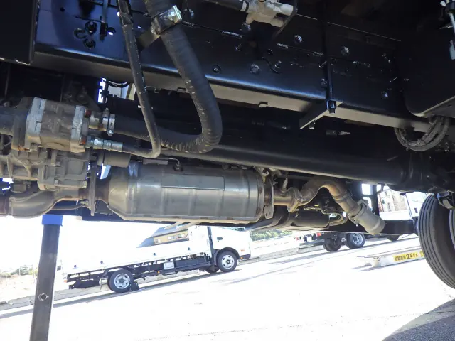 いすゞ エルフ 2RG-NPR88YN(2WD)の写真26