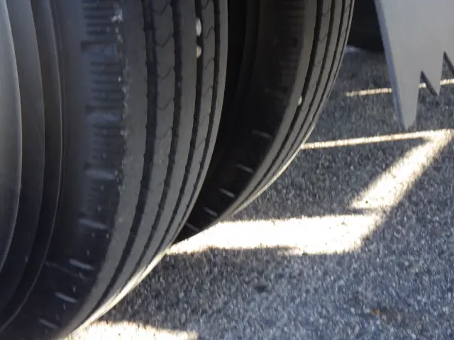 いすゞ エルフ 2RG-NPR88YN(2WD)の写真29