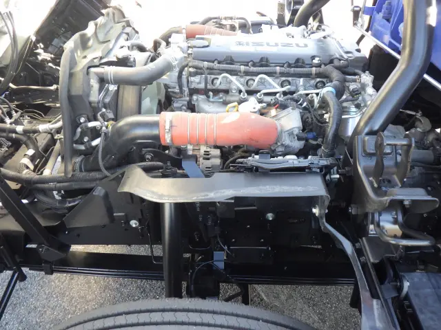 いすゞ エルフ 2RG-NPR88YN(2WD)の写真32