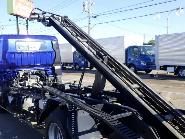 三菱 キャンター 2PG-FEB80(2WD)の写真19