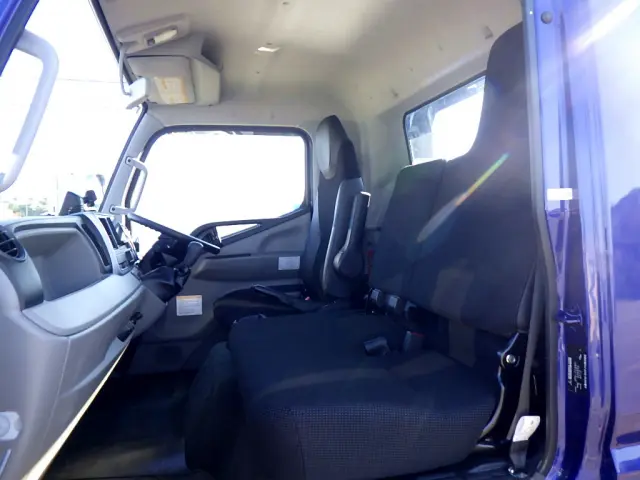 三菱 キャンター 2PG-FEB80(2WD)の写真23