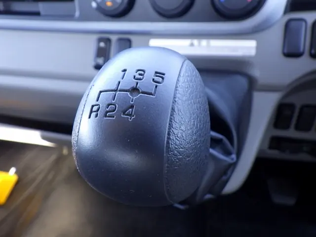 三菱 キャンター 2PG-FEB80(2WD)の写真26