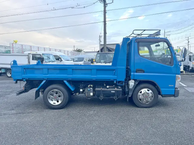 ４ナンバーサイズで小回りラクラク♪狭い道でもガンガン走って頂けますよ！|三菱 キャンター TPG-FBA30(2WD)の写真4