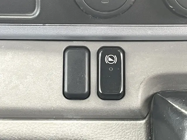 三菱 キャンター TPG-FBA30(2WD)の写真24