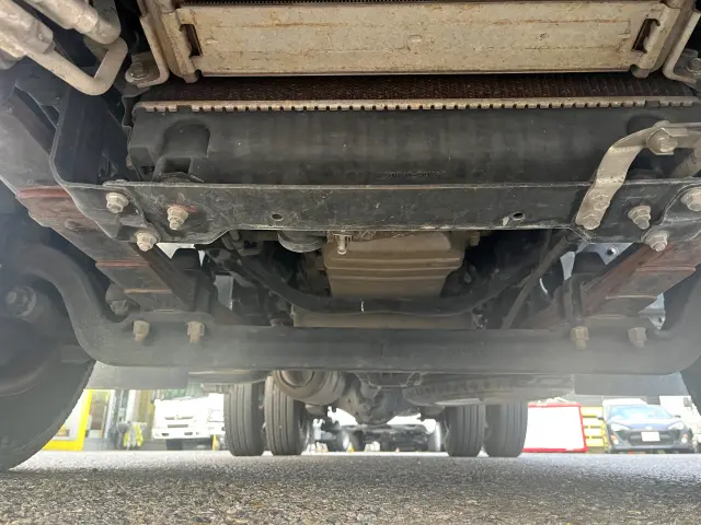 三菱 キャンター TPG-FBA30(2WD)の写真33