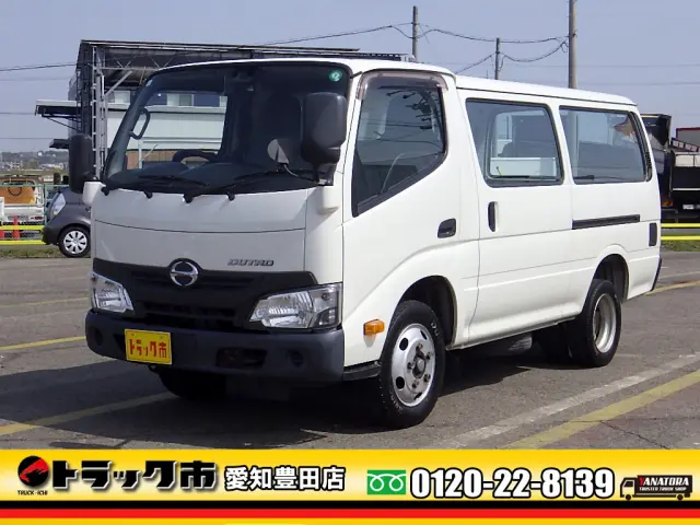 日野 デュトロ TPG-XZC605Y(2WD)の写真1