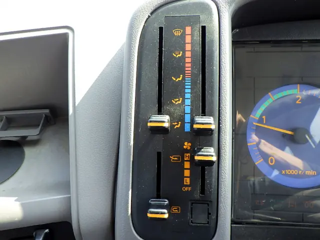 日野 リエッセ BDG-RX6JFBAの写真20