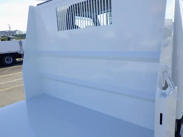 いすゞ エルフ 2RG-NKR88AN(2WD)の写真9