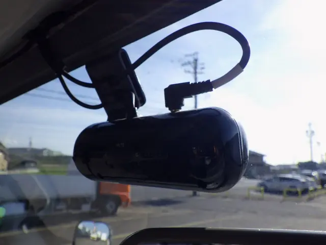 いすゞ エルフ 2RG-NKR88AN(2WD)の写真19