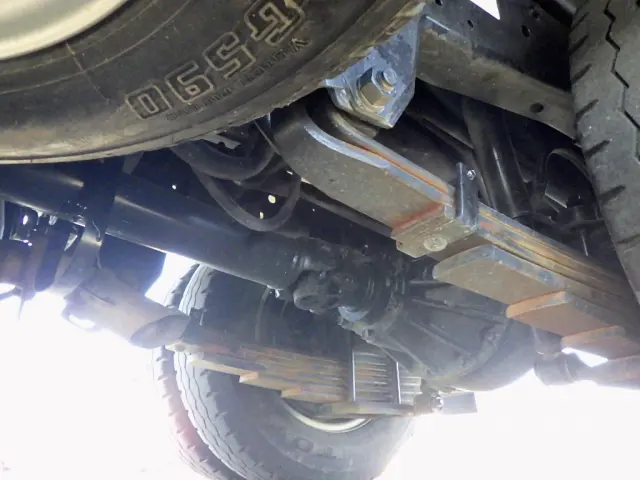 いすゞ エルフ 2RG-NKR88AN(2WD)の写真32