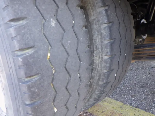 いすゞ エルフ 2RG-NKR88AN(2WD)の写真37