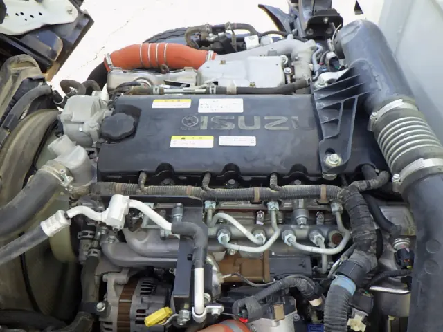 いすゞ エルフ 2RG-NKR88AN(2WD)の写真38