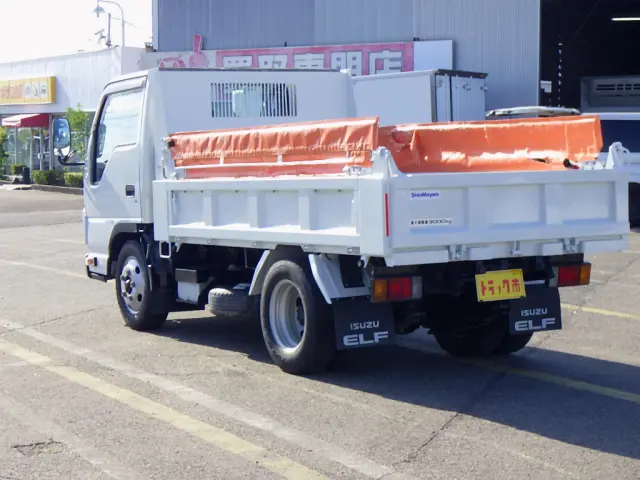 いすゞ エルフ 2RG-NKR88AN(2WD)の写真41