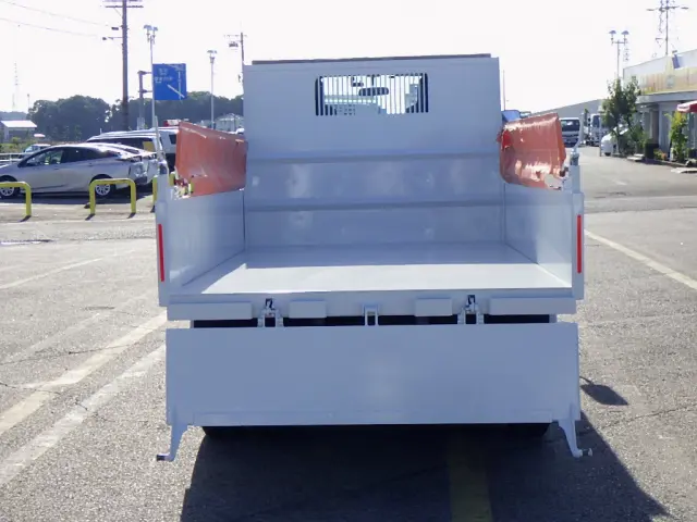 いすゞ エルフ 2RG-NKR88AN(2WD)の写真43