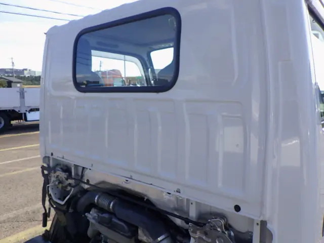 いすゞ エルフ 2RG-NKR88AN(2WD)の写真44