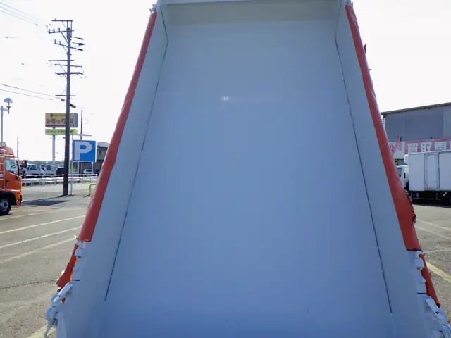 いすゞ エルフ 2RG-NKR88AN(2WD)の写真45