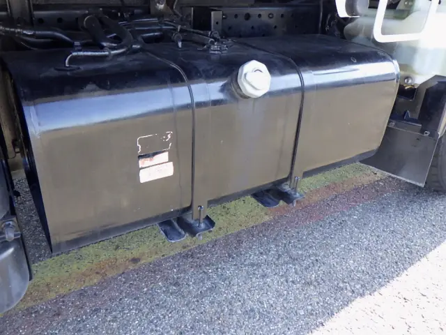 いすゞ エルフ 2RG-NKR88AN(2WD)の写真50