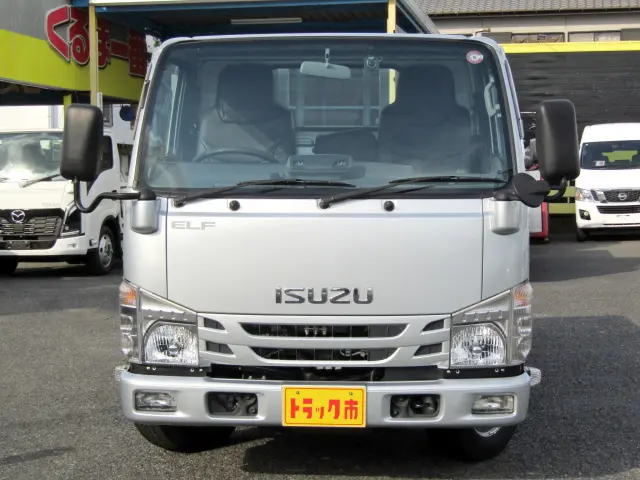 ３０００ｃｃのディーゼルターボエンジンに６ＭＴを搭載☆フル積載でも元気よく走ってくれます♪|いすゞ エルフ 2RG-NKR88A(2WD)の写真2