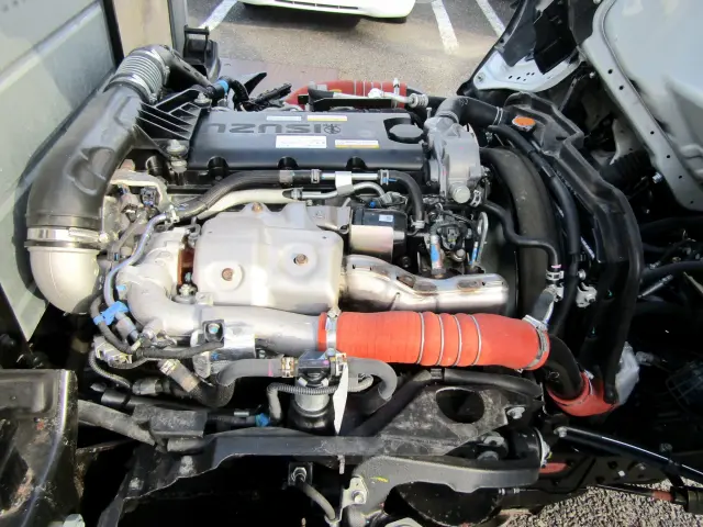 いすゞ エルフ 2RG-NKR88A(2WD)の写真31