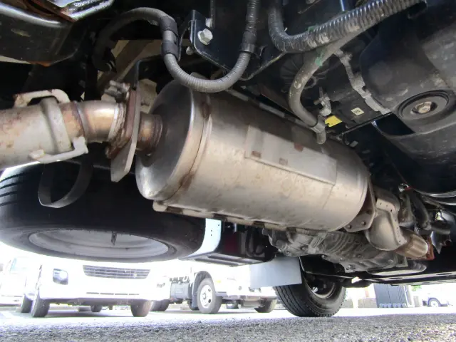 いすゞ エルフ 2RG-NKR88A(2WD)の写真37