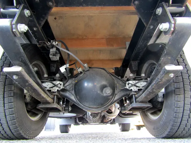 いすゞ エルフ 2RG-NKR88A(2WD)の写真39