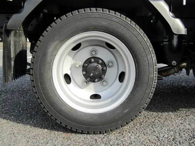 いすゞ エルフ 2RG-NKR88A(2WD)の写真43