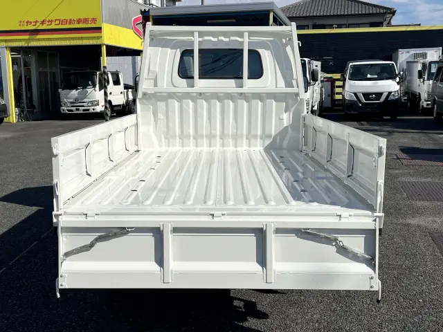 トヨタ タウンエーストラック 5BF-S403U(2WD)の写真6