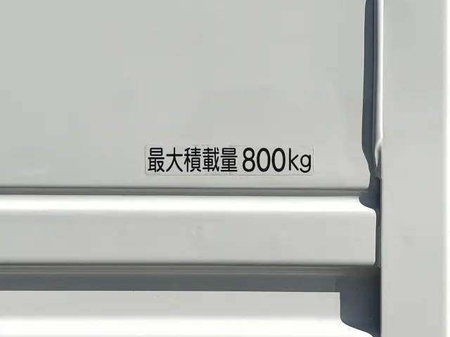 トヨタ タウンエーストラック 5BF-S403U(2WD)の写真12